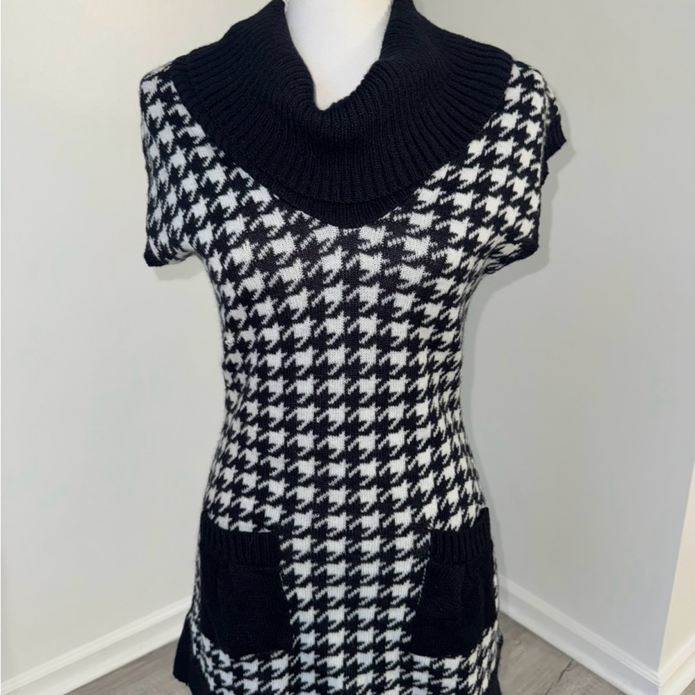 Say What? Houndstooth Cowl Neck Sweater Dress Tunic Black White Juniors L